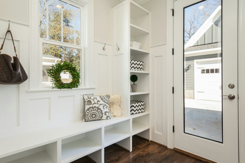 4 Stunning Tiles For Mudroom