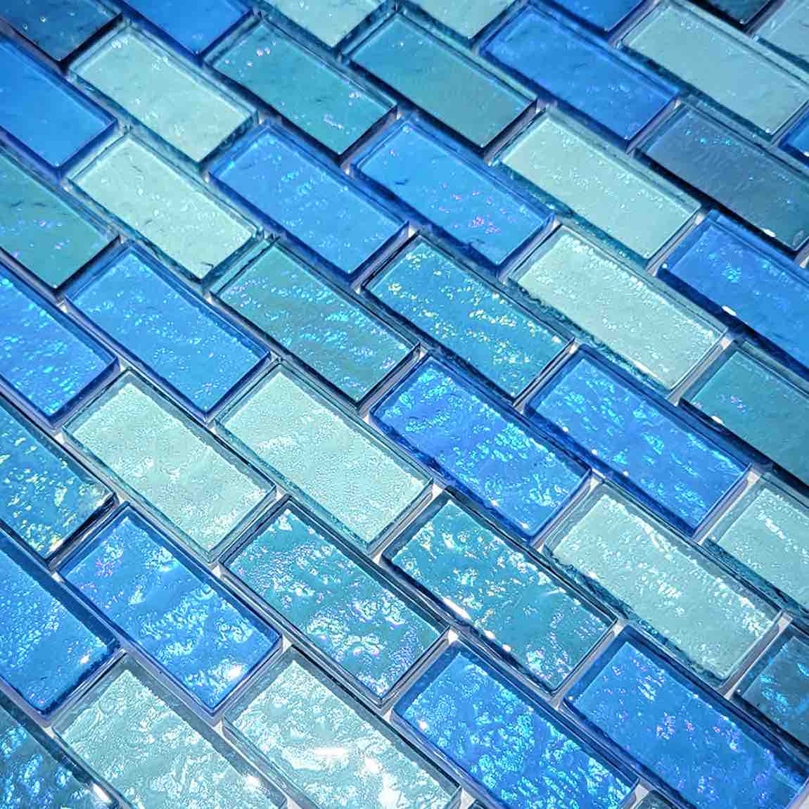 Iridescent Clear Glass Pool Tile Aqua Blend 1''x2'' for bathrooms and showers