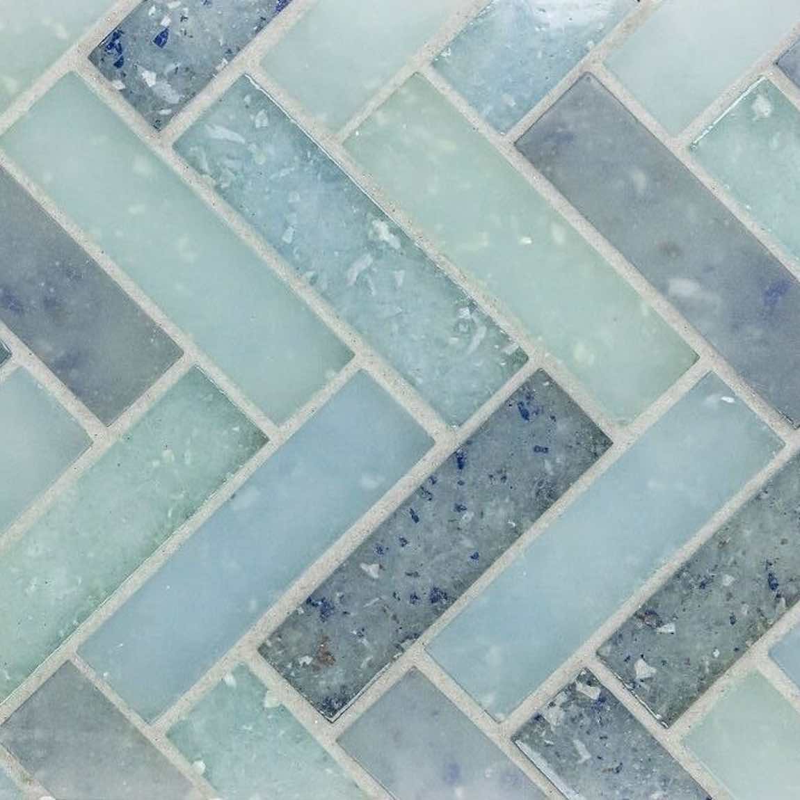 Fluid Herringbone Glass Tile B Blend