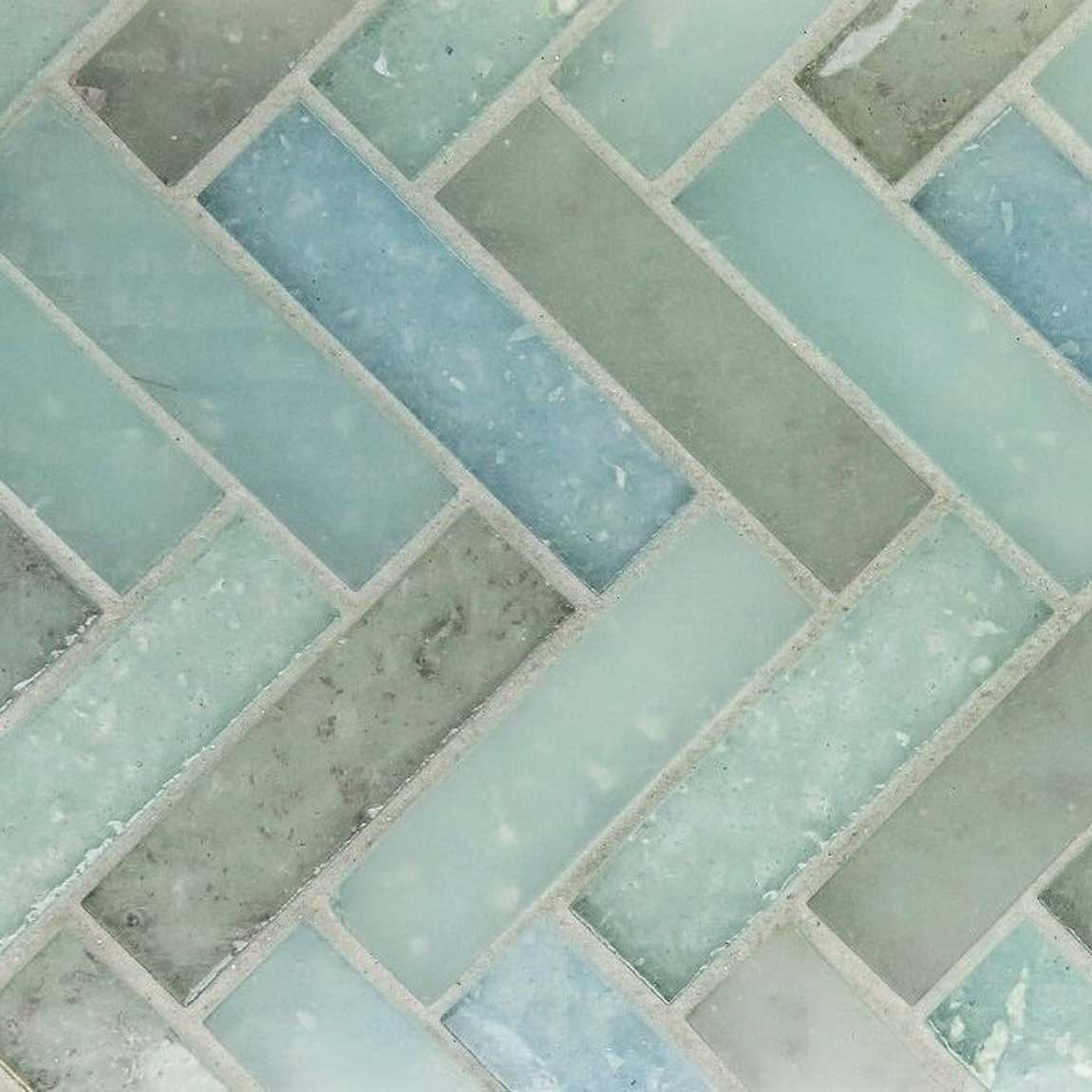 Fluid Herringbone Glass Tile Y Blend